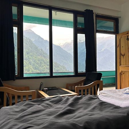 Aman Resort, Tosh Village, Himachal Pradesh Екстериор снимка