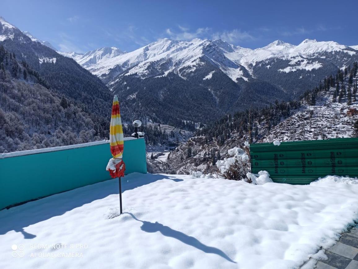 Aman Resort, Tosh Village, Himachal Pradesh Екстериор снимка