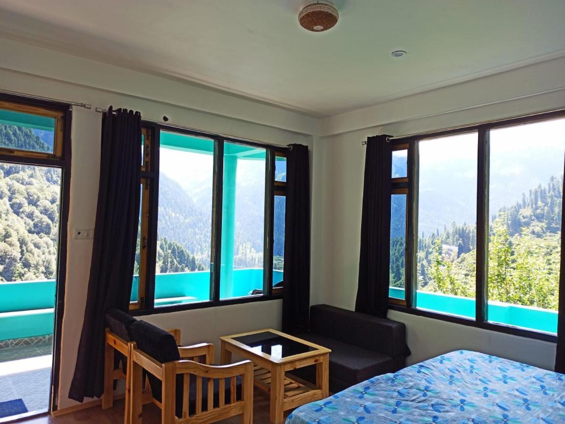 Aman Resort, Tosh Village, Himachal Pradesh Екстериор снимка