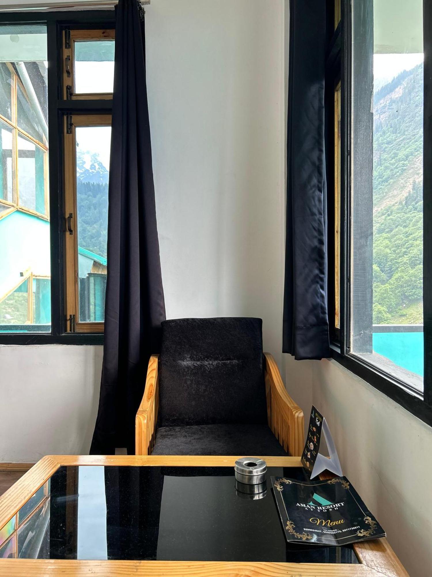 Aman Resort, Tosh Village, Himachal Pradesh Екстериор снимка